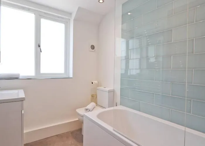 Будинок відпочинку Hotwells Modern Mews *